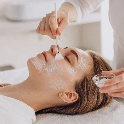 Chemical peels in Pakistan – TCA, Jessners, glycolic acid, BIOSKIN, BioRePeel